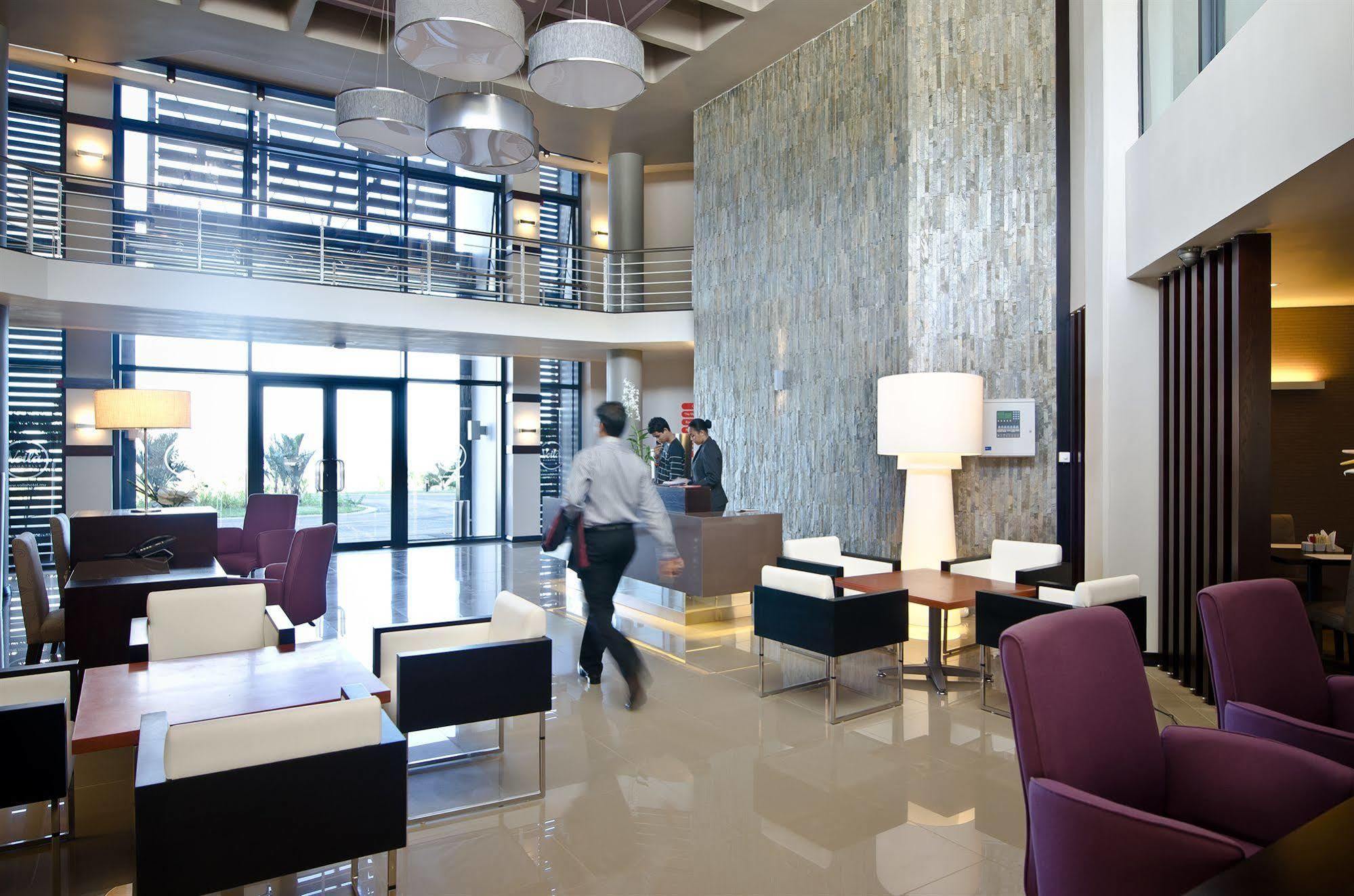 วัวลา บากัตเตล โฮเต็ล Hotel Moka ภายนอก รูปภาพ